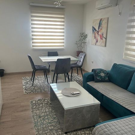 Apartman Vrbas Sa Podzemnom Garazom Banja Luka Exterior foto