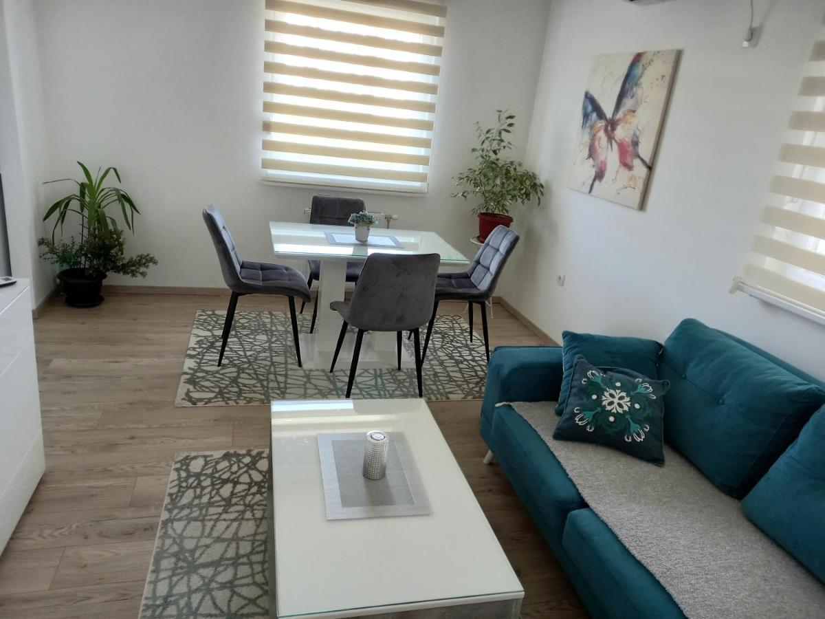Apartman Vrbas Sa Podzemnom Garazom Banja Luka Exterior foto